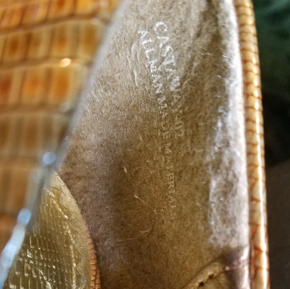 Dollhouse Metallic Platform Heels w/ Bows - Picture 3 of 8